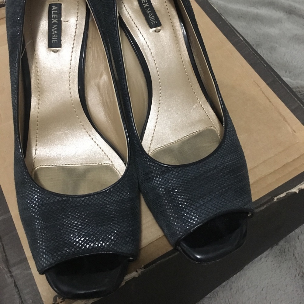 Alex Marie Size 7.5 green / black 🌶🌶🌶